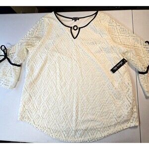 NWT Olivia Blu Womens  2X Ivory Lace Overlay Lined  Bell Sleeve Black Trim Bow